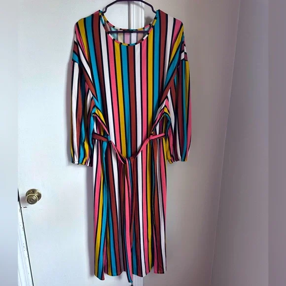 Midi dress - Picture 1 of 3